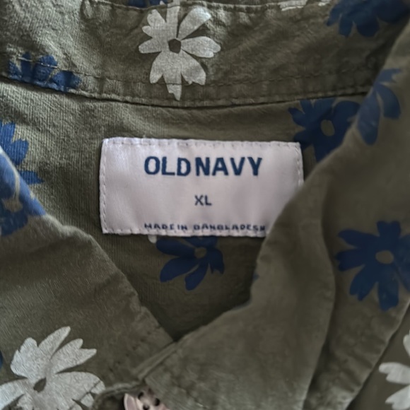 Mens Button Down T Shirt - Picture 3 of 3